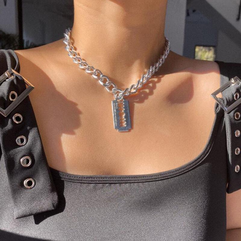 Chokers Simple Minimalist Shaver Pendant Necklace Jewelry For Women 2021 Fashion Dark Gothic Clavicle Chain Choker
Chokers Simple Minimalist Shaver Pendant Necklace Jewelry For Women 2021 Fashion Dark Gothic Clavicle Chain Choker