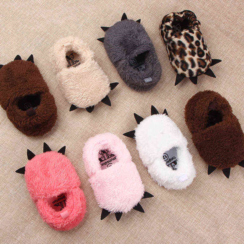Koovan Children Home Shoes Winter Warm Stuffed Claws Out Shoes Baby Toddler Firstwalkers For Baby Boys Girls Lovely Slipper X220211
Koovan Children Home Shoes Winter Warm Stuffed Claws Out Shoes Baby Toddler Firstwalkers For Baby Boys Girls Lovely Slipper X220211