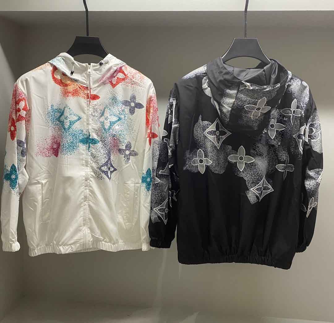 2021 round neck Men's Hoodies & Sweatshirts with cotton printing and embroidery, 100% replica of European size kf1
2021 round neck Men's Hoodies & Sweatshirts with cotton printing and embroidery, 100% replica of European size kf1