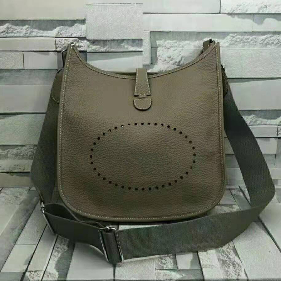 Ladies Handbag underarm Bags Totes designer bag classic clutch multi-color multi-function purse makeup 08, Original bag
Ladies Handbag underarm Bags Totes designer bag classic clutch multi-color multi-function purse makeup 08, Original bag