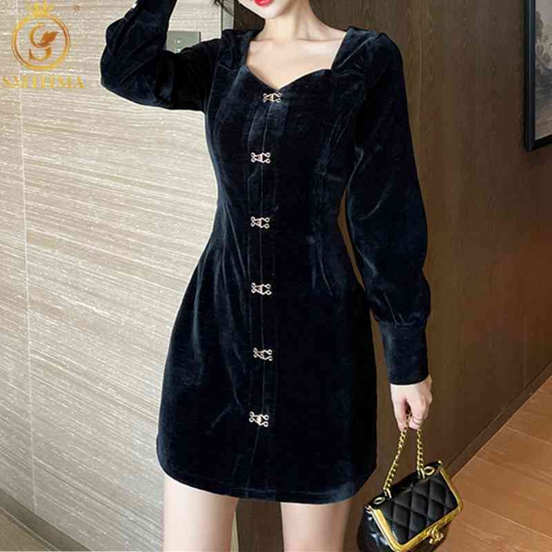Spring And Autumn Women Vintage Square Collar Black Velvet Dress Ladies Chic Long Sleeve Single-Breasted A Line Vestido 210520, Photo color
Spring And Autumn Women Vintage Square Collar Black Velvet Dress Ladies Chic Long Sleeve Single-Breasted A Line Vestido 210520, Photo color