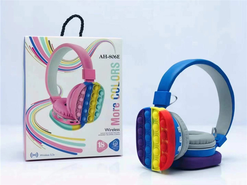50%off Fidget Toys Party Favor Earphones Head-mounted Headphones Simple and Cute Rainbow Bluetooth Stereo Headset Decompression Toy Wholesale FT29