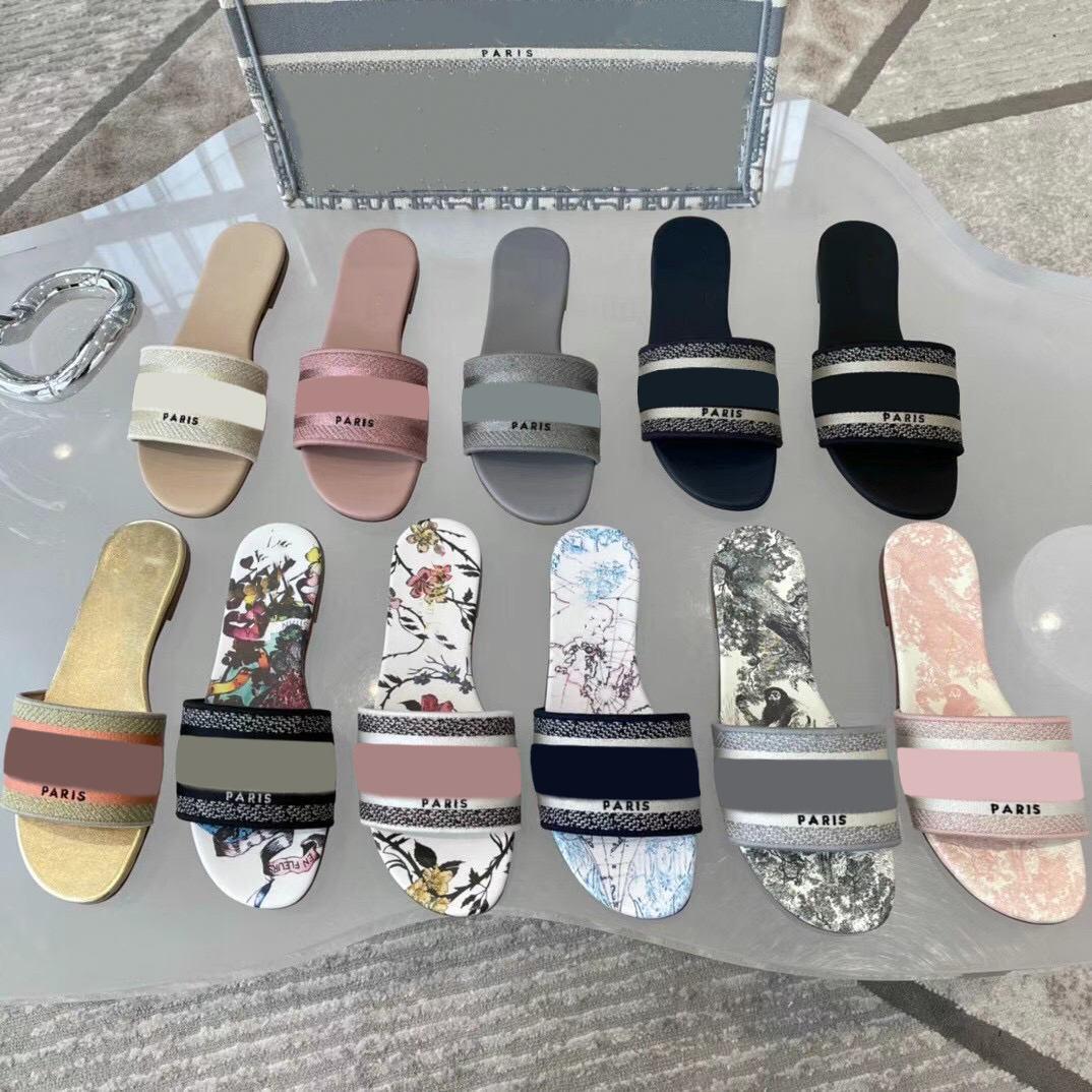 2021 Summer Girls Beach sandals Slides Flip Flops Paris Women Slippers Loafers Sexy Embroidered with box large size dPY, Black
2021 Summer Girls Beach sandals Slides Flip Flops Paris Women Slippers Loafers Sexy Embroidered with box large size dPY, Black
