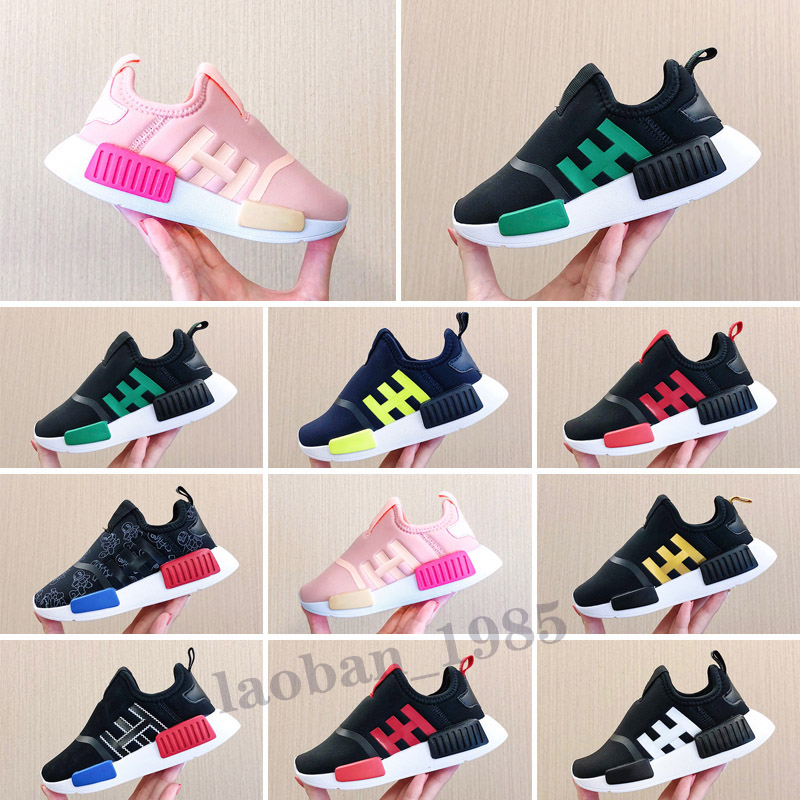 2022 NMD R1 Slip On Kids Running Shoes Brand Graffiti Toddler Sneakers Core Black Lush Red Boys Girls Children Trainers Size 22-35, Color 1
2022 NMD R1 Slip On Kids Running Shoes Brand Graffiti Toddler Sneakers Core Black Lush Red Boys Girls Children Trainers Size 22-35, Color 1