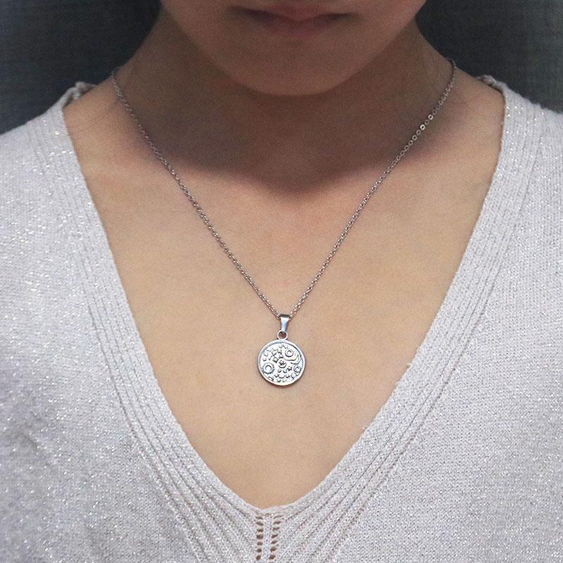 Pendant Necklaces 1Pc Unique Round Chaos World Stainless Steel Vintage Casting Jewelry For Geeks Women Men Gift
Pendant Necklaces 1Pc Unique Round Chaos World Stainless Steel Vintage Casting Jewelry For Geeks Women Men Gift