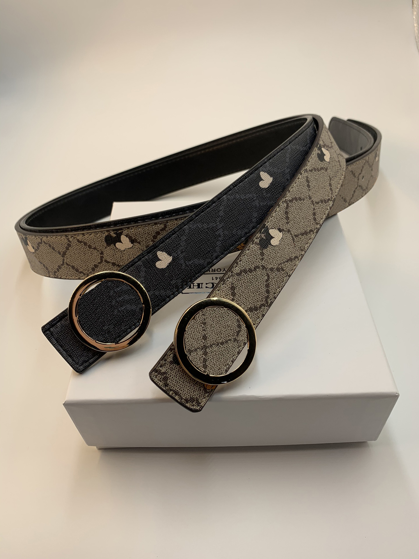 Fashion black mens belt with cartoon mouse print designer belts high quality leather multi-style alloy buckle, Black;brown
Fashion black mens belt with cartoon mouse print designer belts high quality leather multi-style alloy buckle, Black;brown