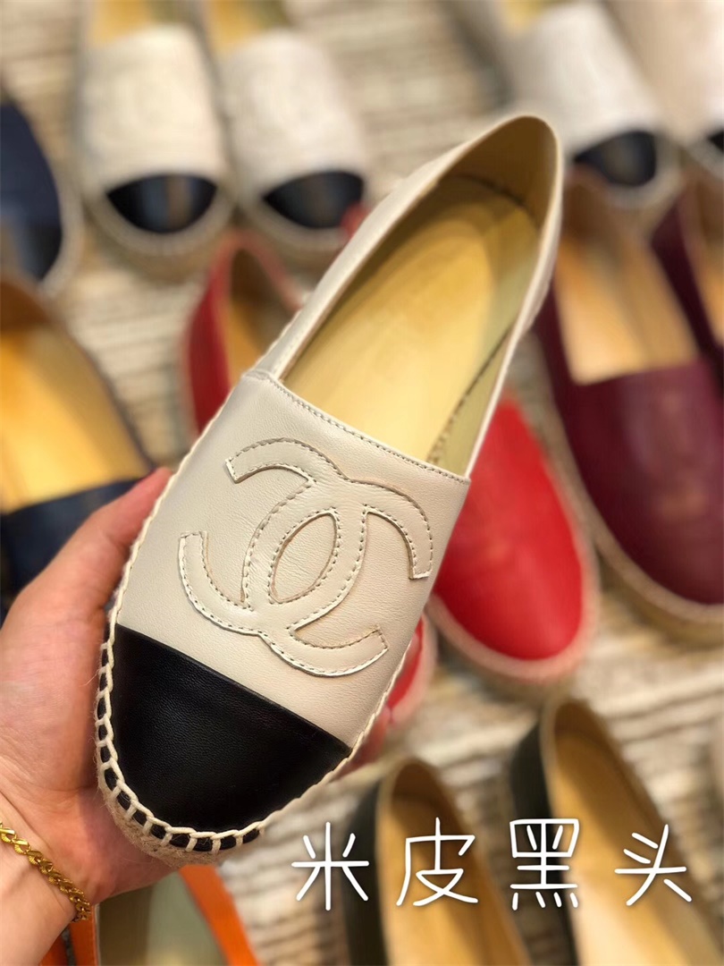 Luxury Women Leather Espadrilles Loafers Trainers Brand Real Lambskin Flat Shoes Fashion Lady White Brand Calfskin Platform Casual Shoes 006, Socks
Luxury Women Leather Espadrilles Loafers Trainers Brand Real Lambskin Flat Shoes Fashion Lady White Brand Calfskin Platform Casual Shoes 006, Socks