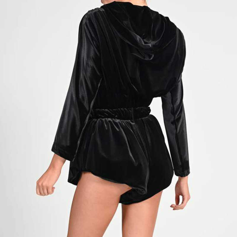 DEAT Women Velvet Hooded Open Navel Long Sleeve Sweatershirt Elastic Shorts Two Piece Set Fashion Spring Summer 11B080 210709
