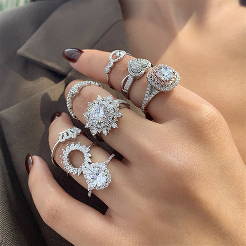 Luxury rings Real 925 Sterling Silver Princess ring White 5A Cubic Zirconia Square Heart Rings for Women Anniversary Engagement Diamond Bride Wedding jewelry
Luxury rings Real 925 Sterling Silver Princess ring White 5A Cubic Zirconia Square Heart Rings for Women Anniversary Engagement Diamond Bride Wedding jewelry