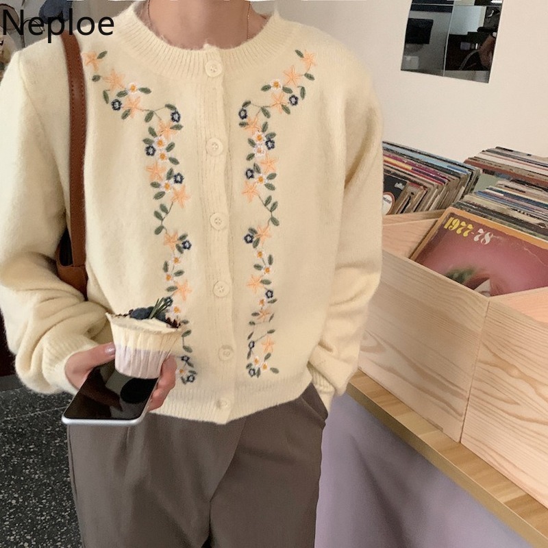 Neploe Embroidery Floral Sweates Women O-neck Knitted Cropped Cardigan Single Breasted Vintage Sueter Coat Woman Clothes 4H376 210422