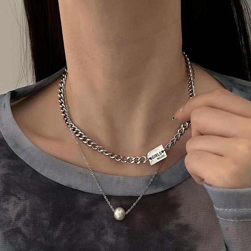Pendant Necklaces Hip Hop Steel Double-Layer Fake Pearl Titanium Necklace Cool Thick Chain Stainless Clavicle For Women 2021
Pendant Necklaces Hip Hop Steel Double-Layer Fake Pearl Titanium Necklace Cool Thick Chain Stainless Clavicle For Women 2021