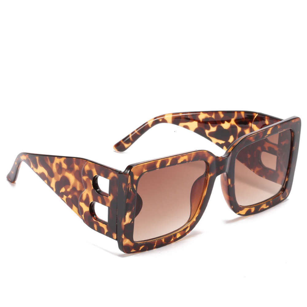 Highend accessories Factory Direct Supply Cool Style Eyewear Fashion Brand Digner Sun glass Big Square Oversized Shad Vintage Sunglass, Black
Highend accessories Factory Direct Supply Cool Style Eyewear Fashion Brand Digner Sun glass Big Square Oversized Shad Vintage Sunglass, Black