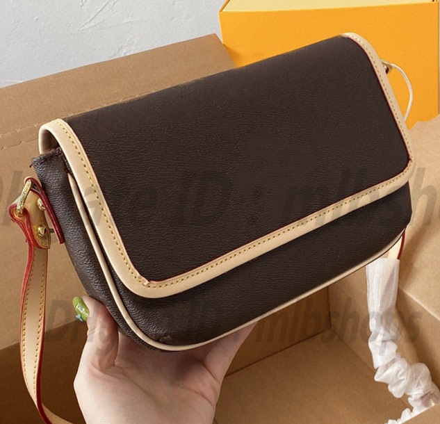 Top Quality L luxury bag Fashion designer womens large Hobos Printed Handbag Medieval leather ladies Shoulder purse 2021 Handbags Casual Tote Clutch Bags, No bags 
Top Quality L luxury bag Fashion designer womens large Hobos Printed Handbag Medieval leather ladies Shoulder purse 2021 Handbags Casual Tote Clutch Bags, No bags