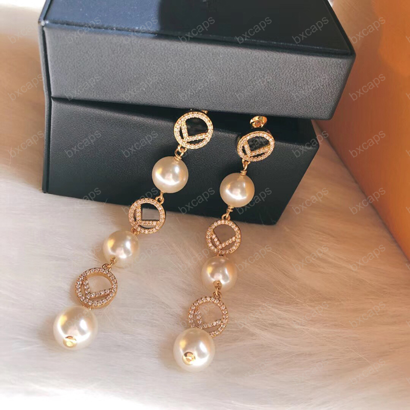 Designer Stud Earrings Pearl F For Women Men Earring Luxurys Designers Heart Gold Hoop Letter Stud Earrings Fashion Jewelry D2112155Z, Golden;silver
Designer Stud Earrings Pearl F For Women Men Earring Luxurys Designers Heart Gold Hoop Letter Stud Earrings Fashion Jewelry D2112155Z, Golden;silver