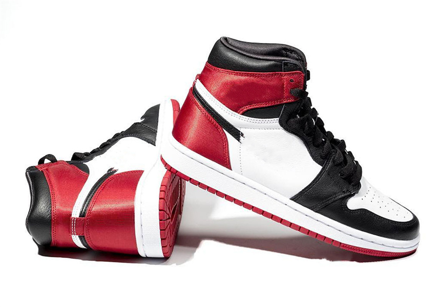 Jumpman I High 1 Satin Black Toe Basketball Shoes Mens White Varstiy Red Designer Sports Sneakers Size US5.5-12 With Shoebox
Jumpman I High 1 Satin Black Toe Basketball Shoes Mens White Varstiy Red Designer Sports Sneakers Size US5.5-12 With Shoebox