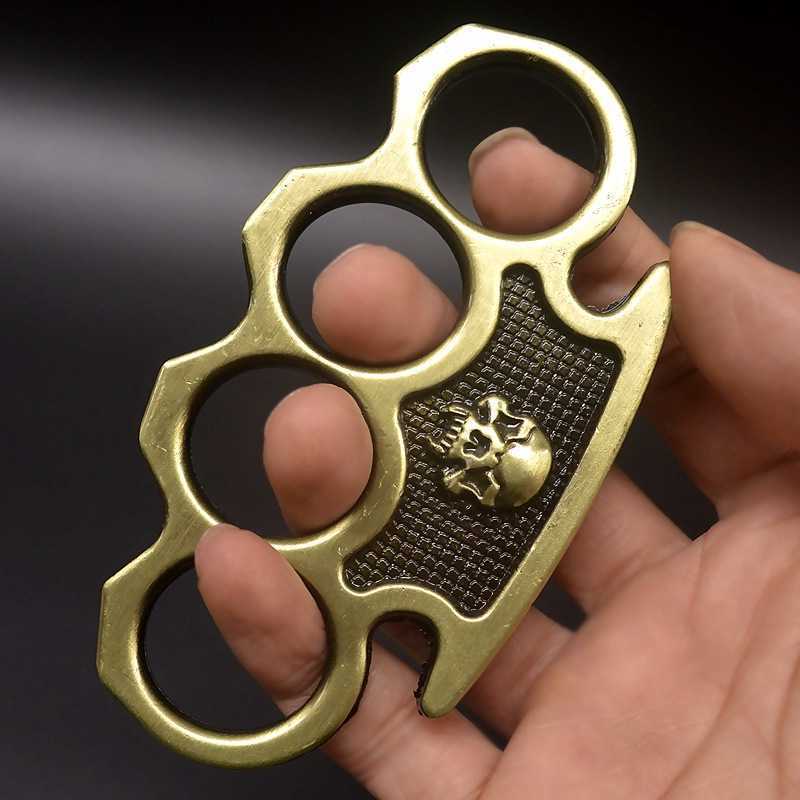Defense Tools Metal Skull Hand Clasp Fist Set Iron Four Finger Tiger Ring Legal Martial Arts Fighting Brace OQUD
Defense Tools Metal Skull Hand Clasp Fist Set Iron Four Finger Tiger Ring Legal Martial Arts Fighting Brace OQUD