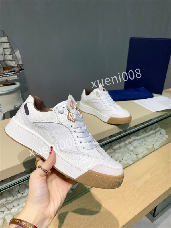 2021 Run Away sneaker calf leather rainbow Luxury 35-41 Shoe classic runner shoes Hand-finished technical rubber casual sneakers rx211101, Choose the color
2021 Run Away sneaker calf leather rainbow Luxury 35-41 Shoe classic runner shoes Hand-finished technical rubber casual sneakers rx211101, Choose the color