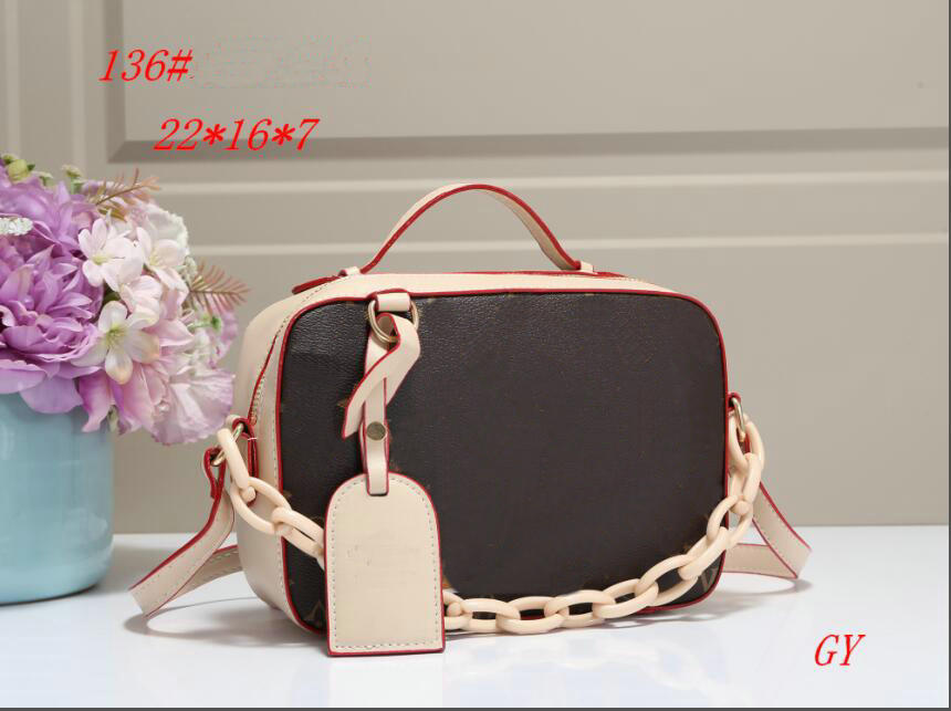 Fashion Shoulder Bags Women bags Designer Handbags Wallets for Women Leather Chain Bag Crossbody Message Bag136# 22cm Stars, Yellow/ big flower
Fashion Shoulder Bags Women bags Designer Handbags Wallets for Women Leather Chain Bag Crossbody Message Bag136# 22cm Stars, Yellow/ big flower