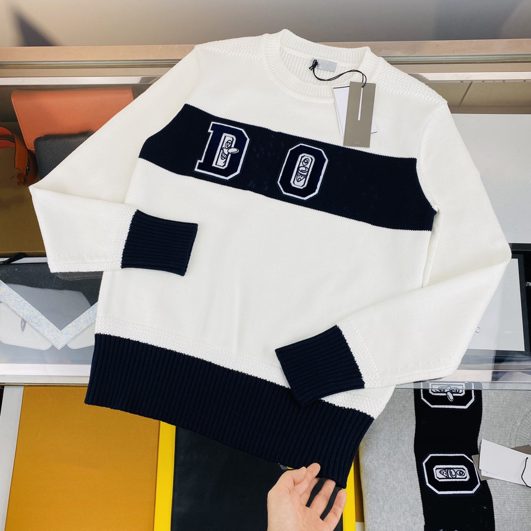 2021 Fear of God Fog Essentials Half-zip Stand Collar Sweatshirts Men Women Hoodie Essential Pullover Crewneck Streetwear #A23
2021 Fear of God Fog Essentials Half-zip Stand Collar Sweatshirts Men Women Hoodie Essential Pullover Crewneck Streetwear #A23