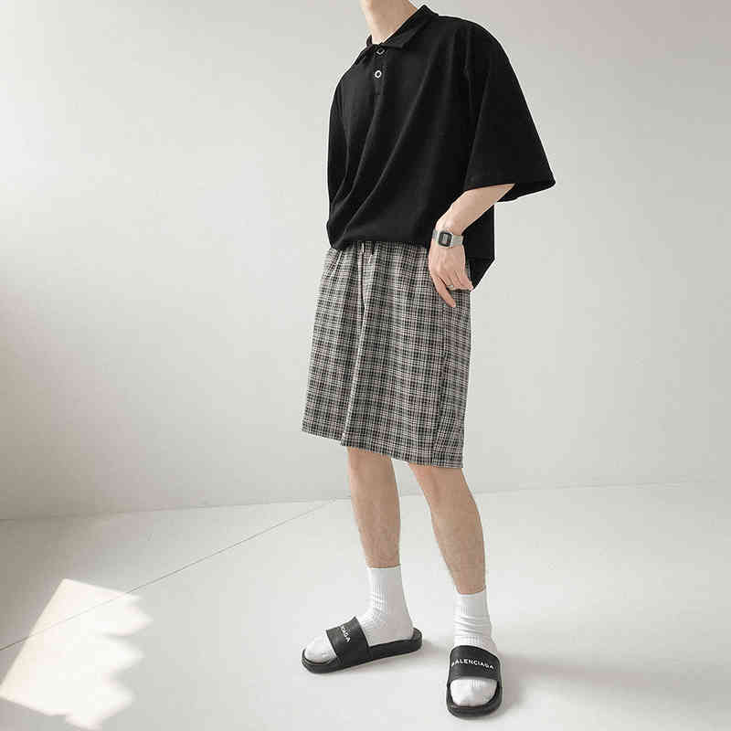 IEFB Vintage Black Plaid Shorts Men's Loose Drawstring Elastic Waist Wide Leg Casual Knee Length Pants Summer 9Y6982 210524