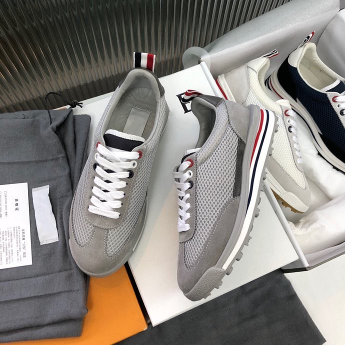 Herme 2021 Fashion canvas sneaker Platform shoes High triple black white royal pale pink red women casual chaussures size35-39, Choose the color
Herme 2021 Fashion canvas sneaker Platform shoes High triple black white royal pale pink red women casual chaussures size35-39, Choose the color