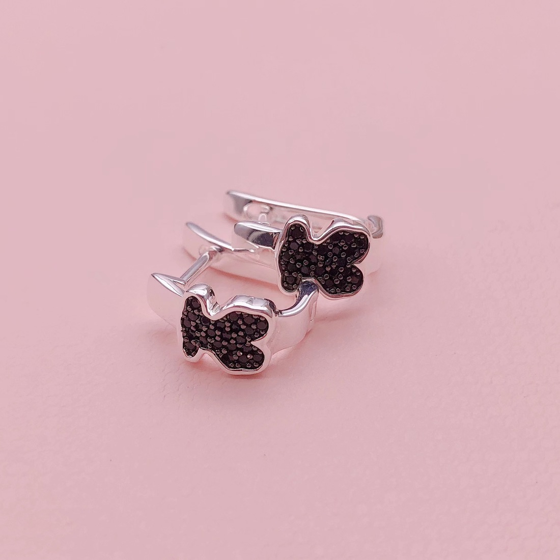 Genuine 925 Sterling Silver elegant geometric earrings DIY Charms Fit Original beads Charm Earrings Fashion Women Wedding Engagement Jewelry, Golden;silver
Genuine 925 Sterling Silver elegant geometric earrings DIY Charms Fit Original beads Charm Earrings Fashion Women Wedding Engagement Jewelry, Golden;silver