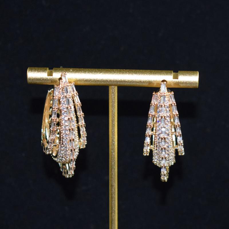 Dangle & Chandelier YCDZSWWL Gold/Silver Multilayer Cubic Zirconia Hoop Earrings Bride Elegant Drop Earring Wedding Jewelry Accessories
Dangle & Chandelier YCDZSWWL Gold/Silver Multilayer Cubic Zirconia Hoop Earrings Bride Elegant Drop Earring Wedding Jewelry Accessories