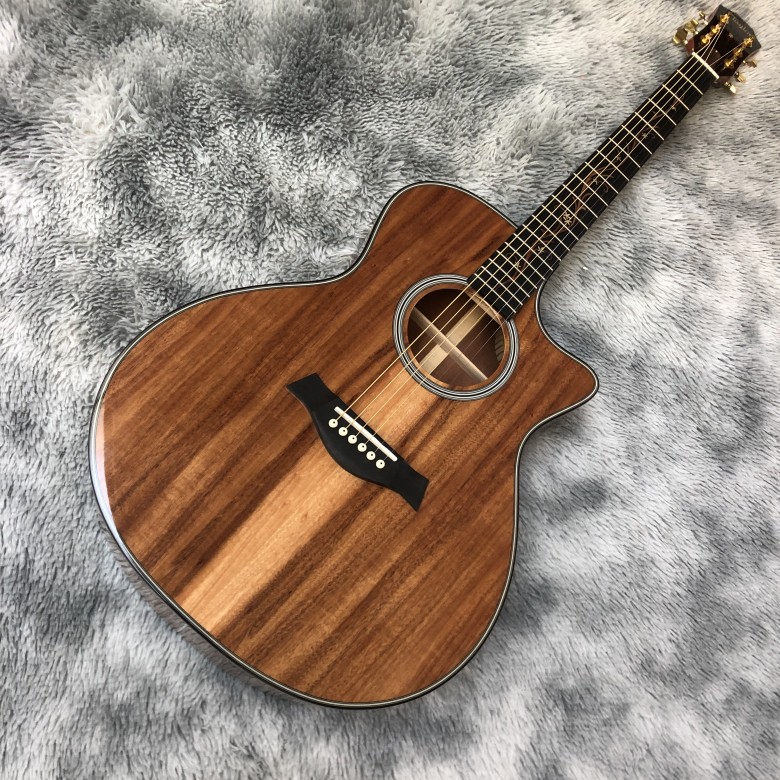 Original color 6-string KOA wood K24 folk acoustic guitar
Original color 6-string KOA wood K24 folk acoustic guitar
