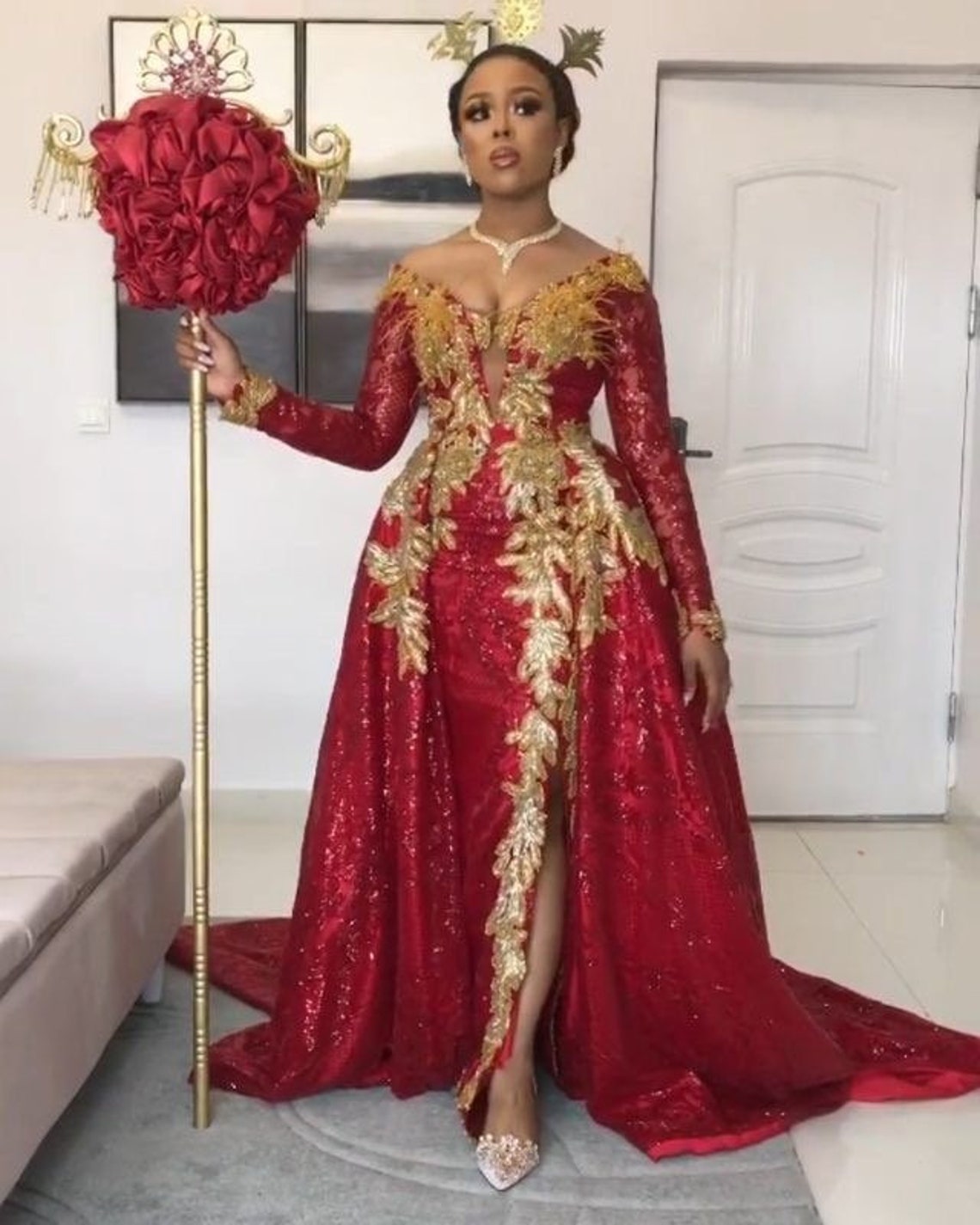 Red Mermaid Sparkly Lace Wedding Dresses Deep V Neck Bridal Gowns With Detachable Train Appliqued Long Sleeves Side Split African Trumpet Robe De Mari