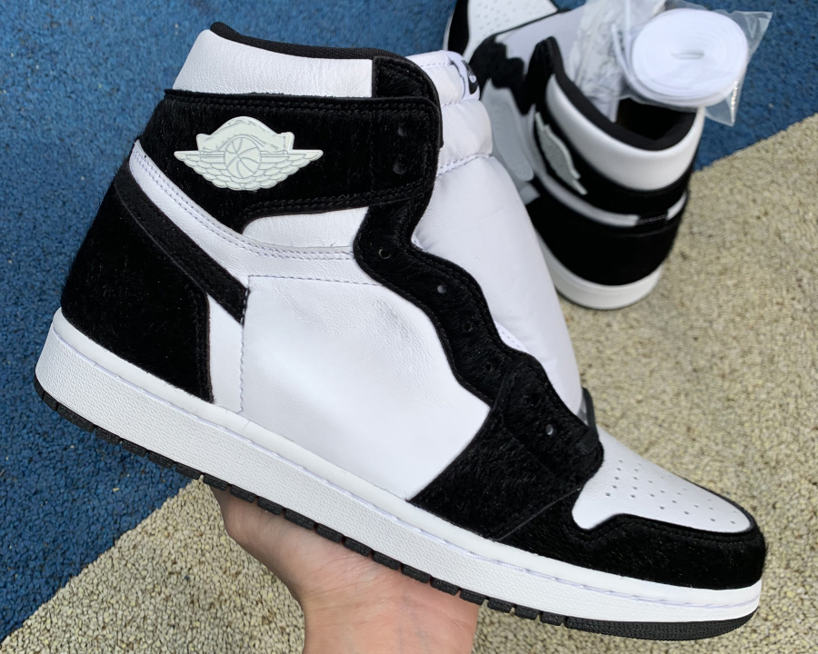 Authentic Horse hair High OG Jumpman 1 Basketball Shoes Black villi White Mens Womens fashion outdoor Sneakers Send with box, #1
Authentic Horse hair High OG Jumpman 1 Basketball Shoes Black villi White Mens Womens fashion outdoor Sneakers Send with box, #1