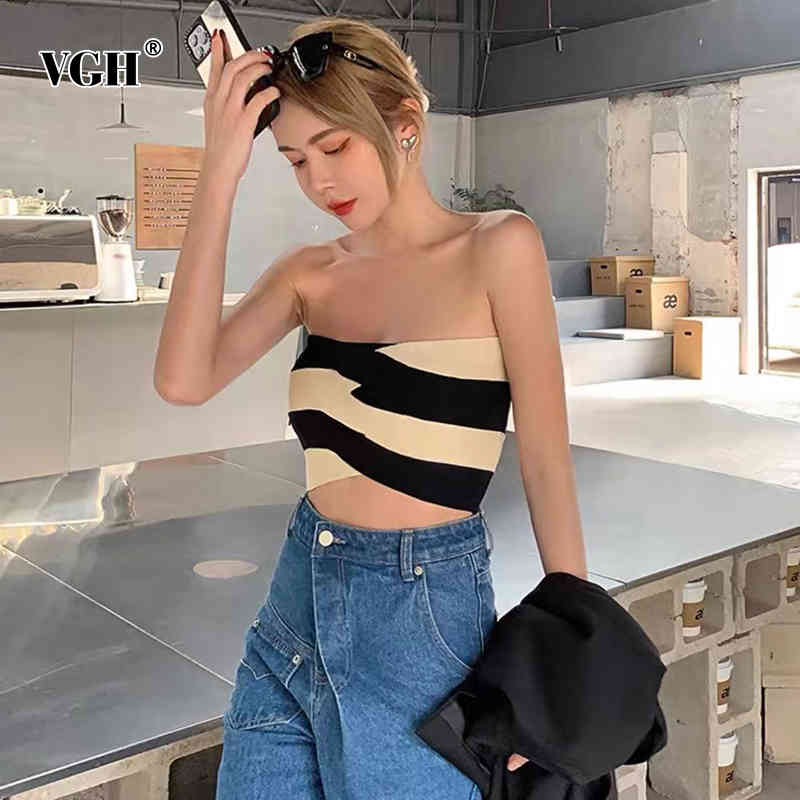 Hit Color Sexy Slim Tank Tops For Women Strapless Sleeveless Short Asymmetrical Vests Female Summer Fashion Clothes 210507, Black
Hit Color Sexy Slim Tank Tops For Women Strapless Sleeveless Short Asymmetrical Vests Female Summer Fashion Clothes 210507, Black