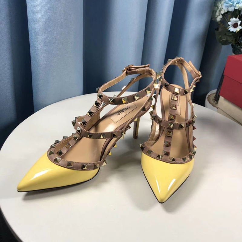 Luxury designer sandals 2021 womens Party Fashion rivet sexy pointed shoes dance music double strap high heels Women, Red
Luxury designer sandals 2021 womens Party Fashion rivet sexy pointed shoes dance music double strap high heels Women, Red