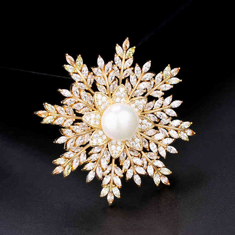 Simple Atmosphere Snowflake Pearl Brooch Female Korean Personality Jewelry Coat Sweater Chain Temperament Pin Scarf Buckle