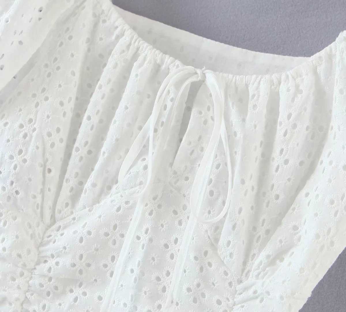 DEAT Women Hollow Out Pleated Ruffles Dress Square Neck Short Sleeve Arrivals Lady Fashion Spring Summer 11D1706 210709