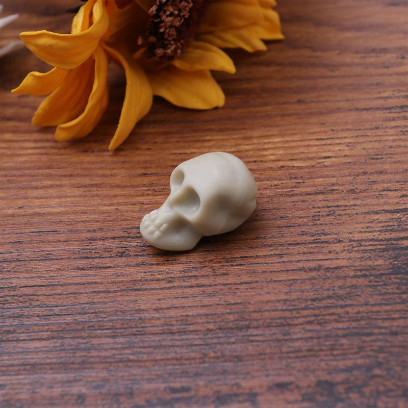 50pcs Simulation Skull Model Toys Modern Mini Skull Home Decoration Funny Model Toys Collection Miniatures Model