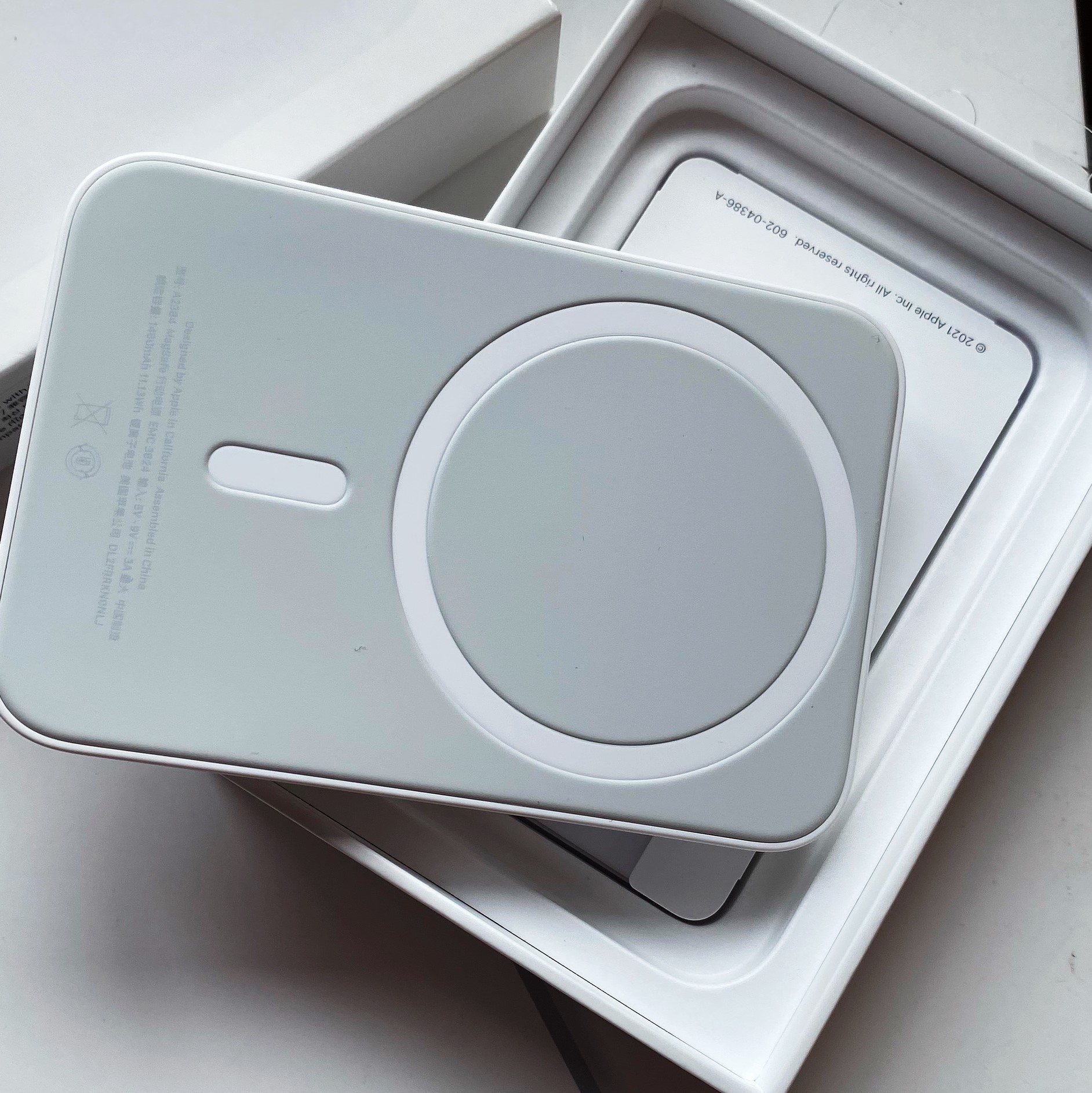 Power Bank Magnetic Wireless Charger For Magsafe Powerbank Phone 13 Pro Max 13pro Mini 12pro Battery Pack 
Power Bank Magnetic Wireless Charger For Magsafe Powerbank Phone 13 Pro Max 13pro Mini 12pro Battery Pack