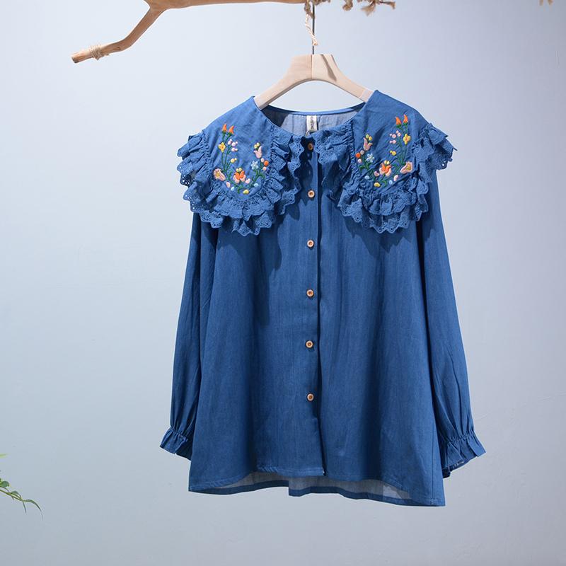 Women's Blouses & Shirts 2021 Autumn Sweet Embroidery Flower Collar SIngle Breasted Long Sleeve Shirt Tops Women Daily Wear HT15001, Light blue
Women's Blouses & Shirts 2021 Autumn Sweet Embroidery Flower Collar SIngle Breasted Long Sleeve Shirt Tops Women Daily Wear HT15001, Light blue