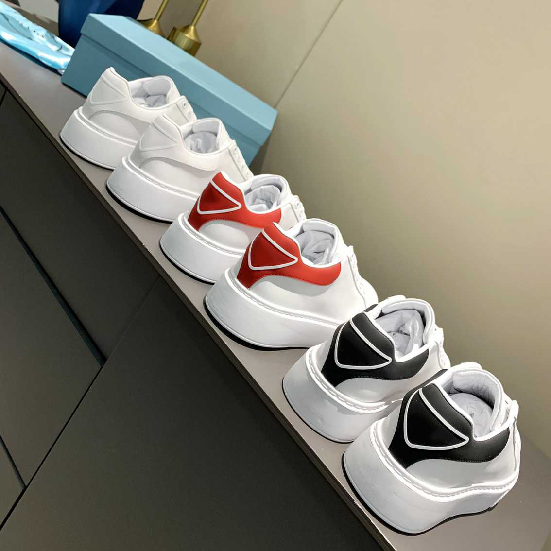 women white casual shoes leather runners trainers Luxury brand Womens platform top designer casuals sport shoe fashion TPU foam outsole sneakers, Black
women white casual shoes leather runners trainers Luxury brand Womens platform top designer casuals sport shoe fashion TPU foam outsole sneakers, Black