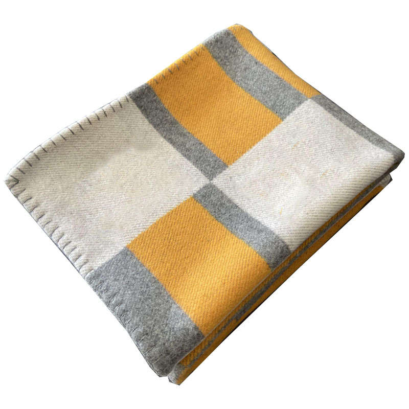 Letter Wool Blankets Scarf Shawl Winter Warm Plaid Women Scarves Sofa Bed Fleece Throw Blanket Carpet Rugs
Letter Wool Blankets Scarf Shawl Winter Warm Plaid Women Scarves Sofa Bed Fleece Throw Blanket Carpet Rugs