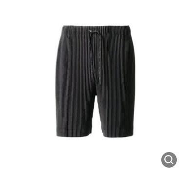 Solid Color Pleated HOMME PLISSE pants Men Women Joggers Drawstring Trousers Sweat124W124W, Gray shorts
Solid Color Pleated HOMME PLISSE pants Men Women Joggers Drawstring Trousers Sweat124W124W, Gray shorts