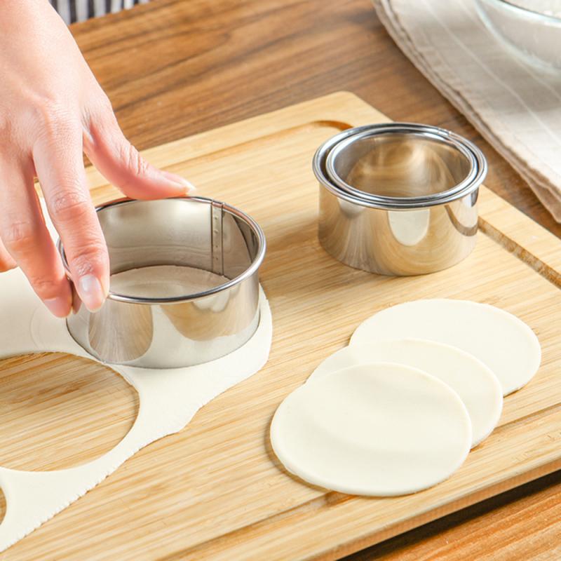 3pcs/set Stainless Steel Cut Dumplings Skin Mold DIY Wrappers Round Cookie Pastry Baking Utensils Cake Tools Kitchen Accessories
3pcs/set Stainless Steel Cut Dumplings Skin Mold DIY Wrappers Round Cookie Pastry Baking Utensils Cake Tools Kitchen Accessories