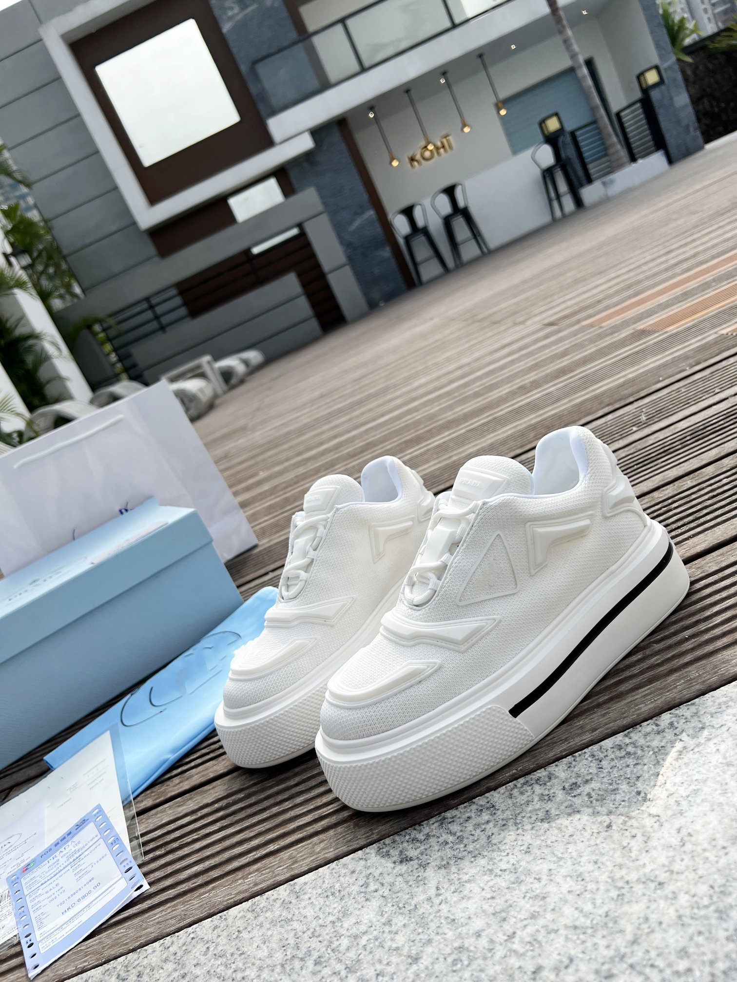2021 Red Bottom Low Cut Spikes Flats Casual Shoes Black Blue Suede Silver Diamond Top Quality Men Women Sneakers With Box Dust Bag 1129, 01
2021 Red Bottom Low Cut Spikes Flats Casual Shoes Black Blue Suede Silver Diamond Top Quality Men Women Sneakers With Box Dust Bag 1129, 01