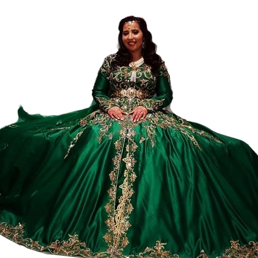 Elegant Green Muslim Formal Evening Dresses Long Sleeve Gold Appliques Beaded Crystals Arabic Dubai Celebrity Party Gowns Moroccan Kaftan Special Occa