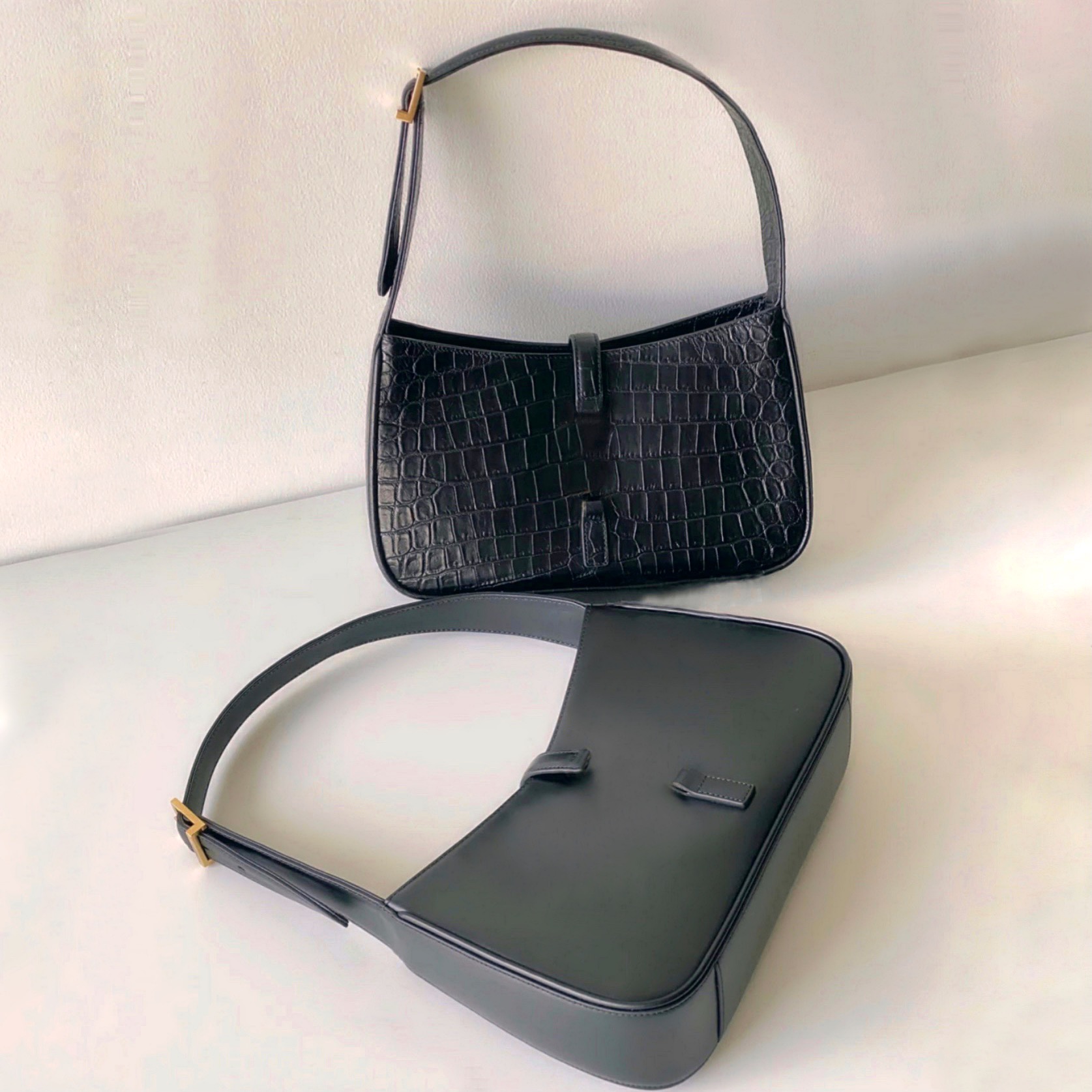 Alligator leather Handbags fashion Hobo shoulder bags for women Chest pack lady Tote chains handbag presbyopic purse canvas Crocodile crossbody wholesale, Extra shipping fee(not for sale)
Alligator leather Handbags fashion Hobo shoulder bags for women Chest pack lady Tote chains handbag presbyopic purse canvas Crocodile crossbody wholesale, Extra shipping fee(not for sale)