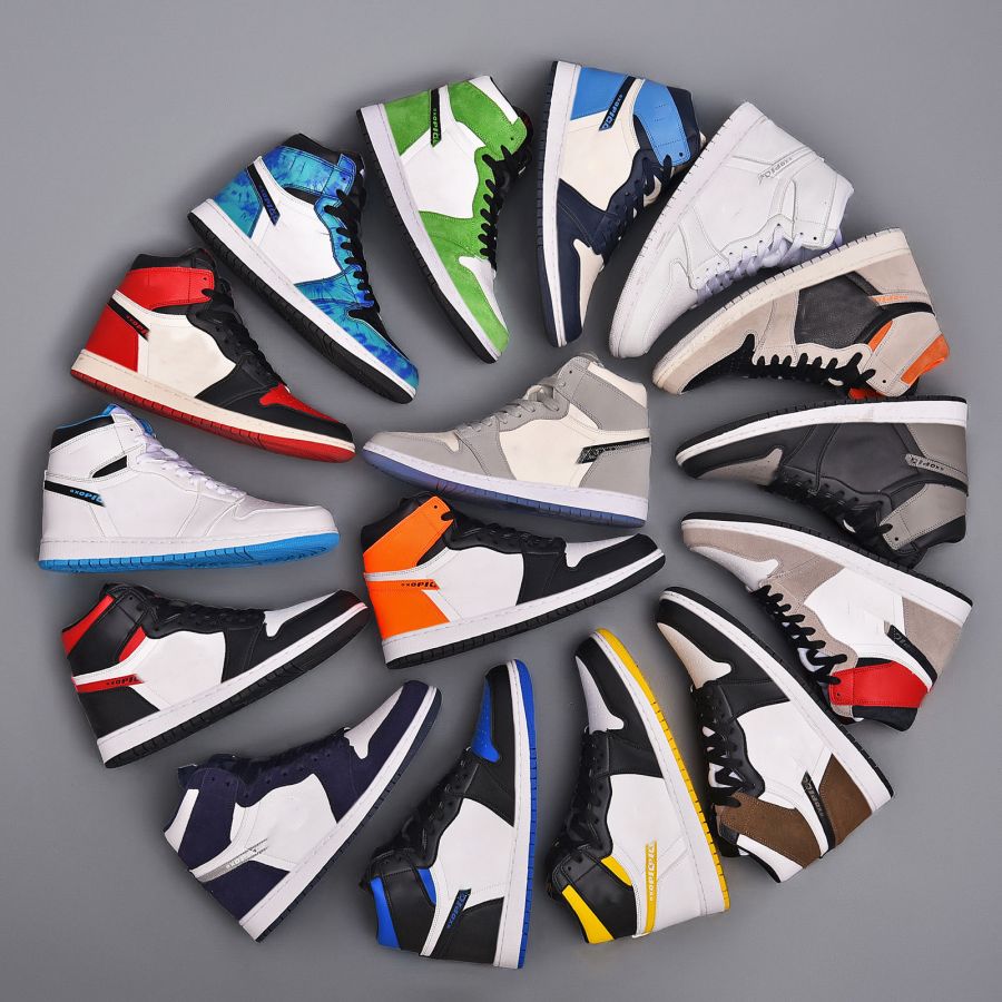 2021 latest batch basketball shoes high 1s chicago sneakers red black white classic colors combination sports footwear with box size up to 47.5, 26
2021 latest batch basketball shoes high 1s chicago sneakers red black white classic colors combination sports footwear with box size up to 47.5, 26