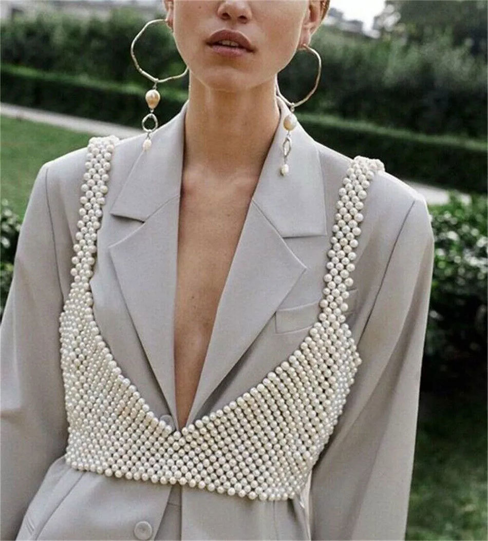 Free High Street Deep V Neck Pearl Vest Women Fashion Crop Top Ladies White Sleeveless Sexy Club Tank Blusas 210524