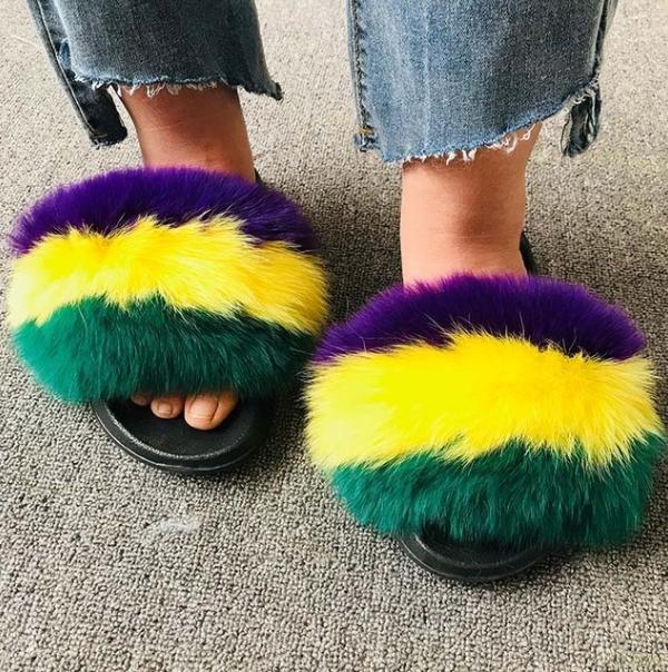 Women Fur Slippers Fashion Fluffy Furry Slides Warm Real Hair Sandals Ladies Casual Non Slip Flat Bottom Home Flip Flops, Black
Women Fur Slippers Fashion Fluffy Furry Slides Warm Real Hair Sandals Ladies Casual Non Slip Flat Bottom Home Flip Flops, Black