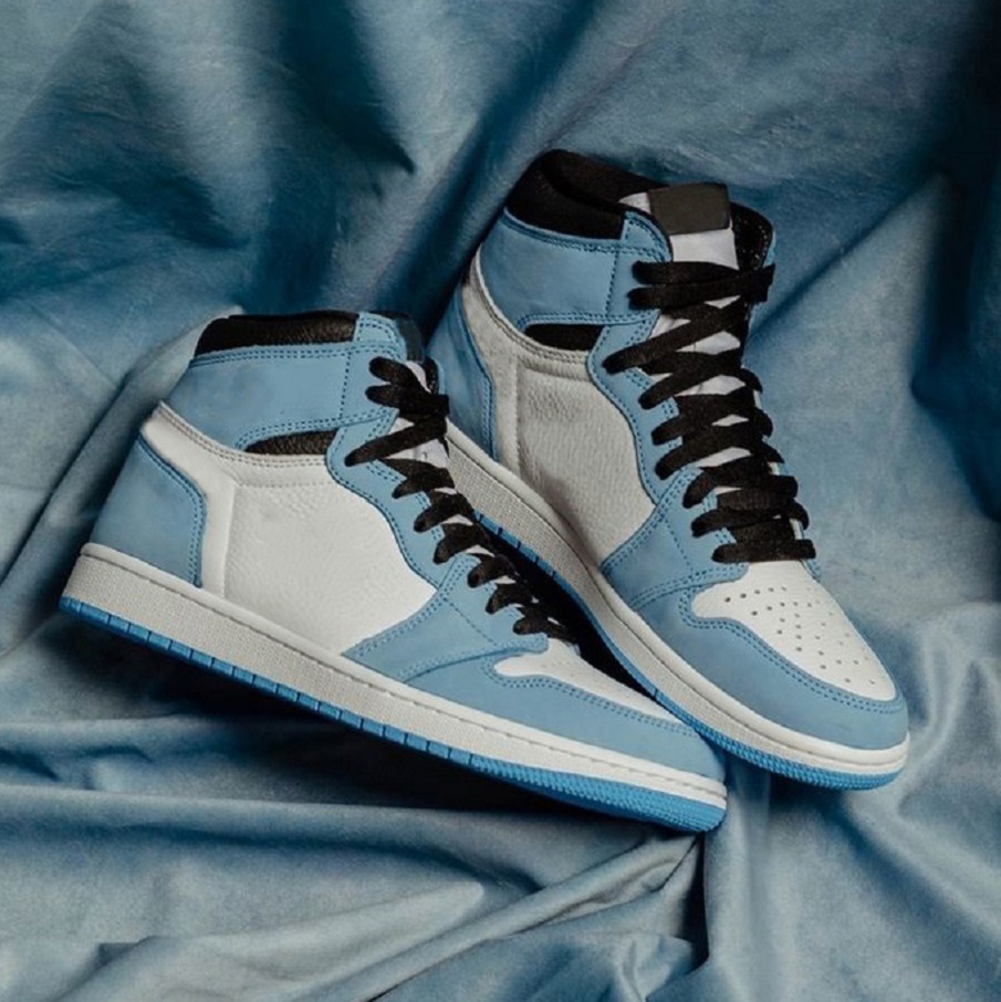 Sale With Box 1 High OG University Blue quality Mens Basketball shoes soft womens UNC leather white back 555088-134 1s men women trainers sports sneakers 36-46, Color#1
Sale With Box 1 High OG University Blue quality Mens Basketball shoes soft womens UNC leather white back 555088-134 1s men women trainers sports sneakers 36-46, Color#1