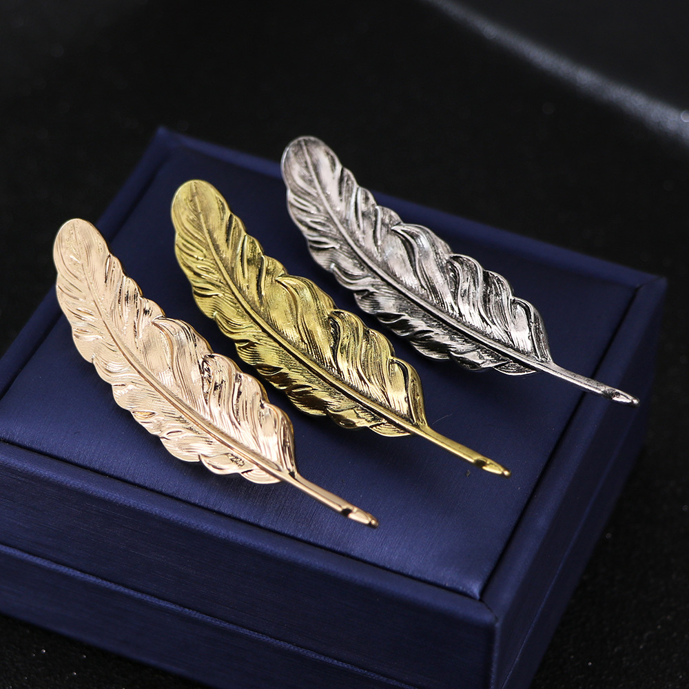 Metal Alloy Leaf Brooch Feather Pins Antique Silver Gold Plated Suit Accessories Woman Men Lapel Pin Brooches Jewelry Gifts