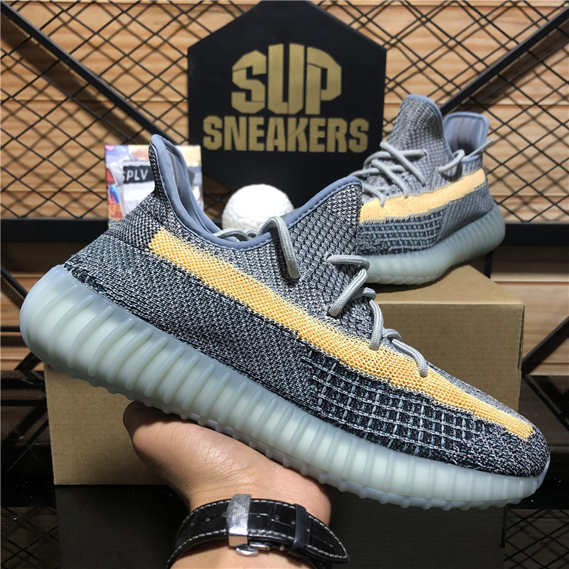 TOP Quality Kanye West Men Women Running Shoes Ash Blue Pearl Zebra Cinder Tail Light Reflective Israfil Natural Eliada Mens Womens Outdoor
TOP Quality Kanye West Men Women Running Shoes Ash Blue Pearl Zebra Cinder Tail Light Reflective Israfil Natural Eliada Mens Womens Outdoor